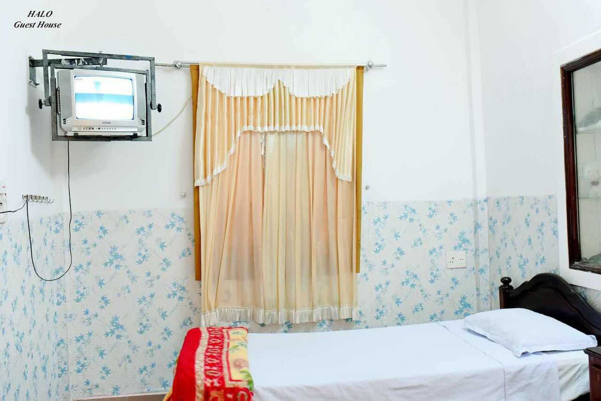 Haloo Bed & Breakfast Hue Bagian luar foto